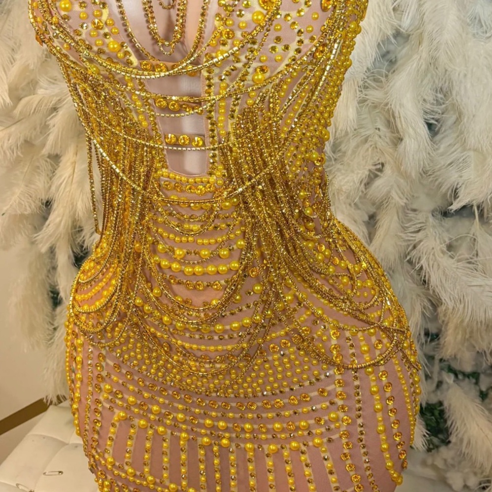 Elegant Gold Chain Embellished Backless Dress